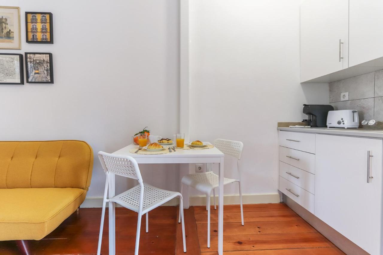 Portucale ! Stylish Campo Ourique Apartment Lissabon